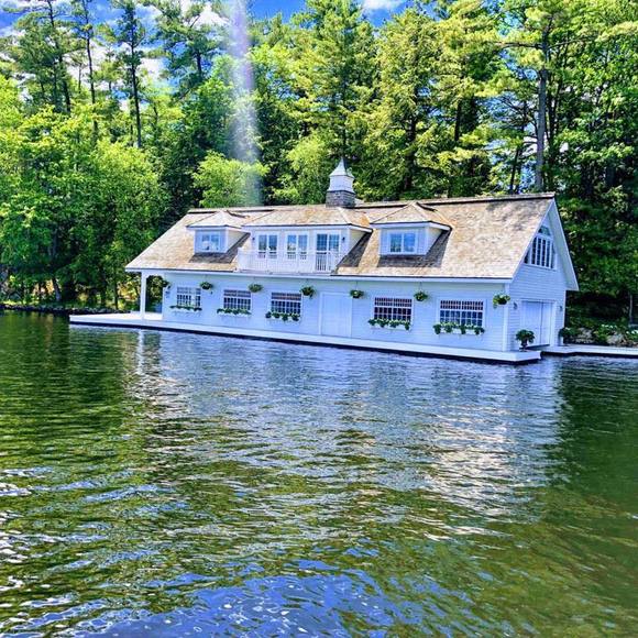 Meet your Posher, Memoona - Picture 1 of 1